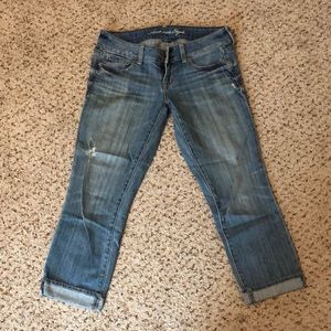 Distressed American Eagle Capris-Size 4
